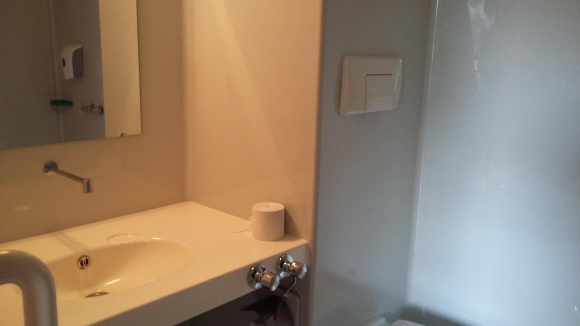 Premiere Classe Vierzon Kamer foto
